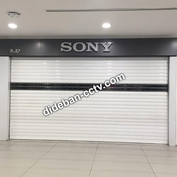 نرکیب کرکره آلومینیوم و پلی کربنات برای مغازه در پاساژ